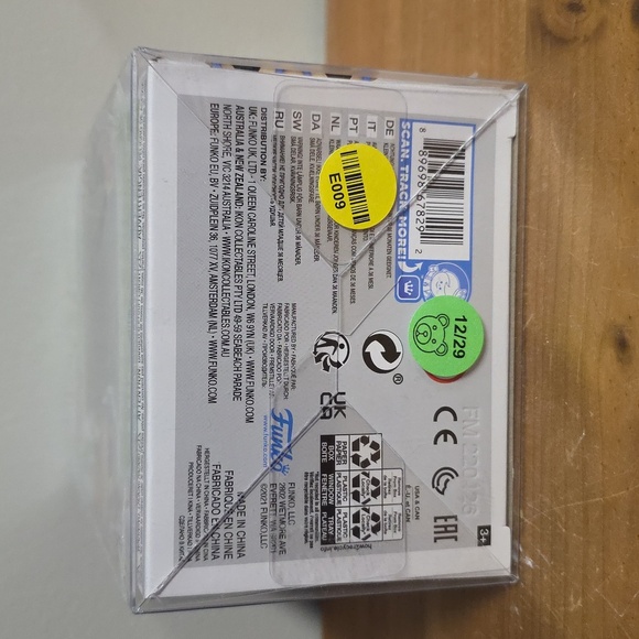 Funko Freddy Funko with Blue Glasses Vinyl Figure - Picture 6 of 6